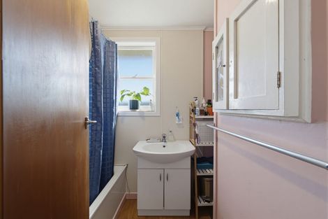 Photo of property in 25 Mcgreevy Street, Waipawa, 4210