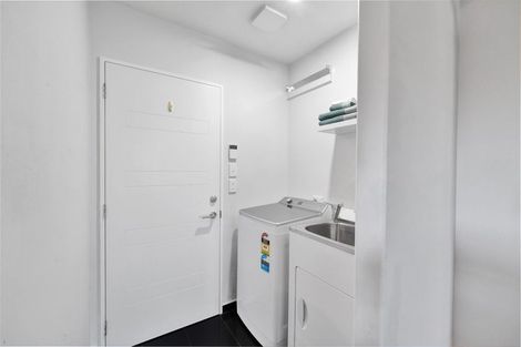 Photo of property in 16 Whitau Place, Marshland, Christchurch, 8083