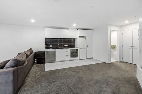 Photo of property in Pinnacle Apartments, E404/160 Victoria Street, Te Aro, Wellington, 6011