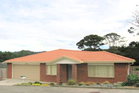 Photo of property in 17 Shah Place, Glen Eden, Auckland, 0602