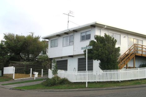 Photo of property in 36a Carluke Street, Paparangi, Wellington, 6037