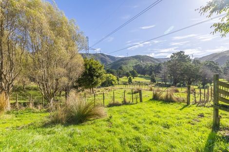 Photo of property in 306 South Makara Road, Makara, Karori, 6972