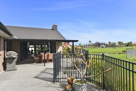 Photo of property in 8 Erin Jane Place, One Tree Point, 0118