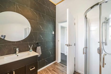 Photo of property in 16 Douglas Street, Balclutha, 9230