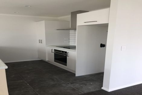 Photo of property in 30a Queenwood Road, Levin, 5510