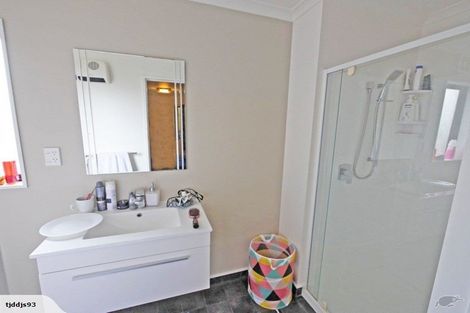 Photo of property in 99 Clyde Street, North Dunedin, Dunedin, 9016