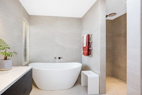 Photo of property in 8 Elgin Way, Khandallah, Wellington, 6035