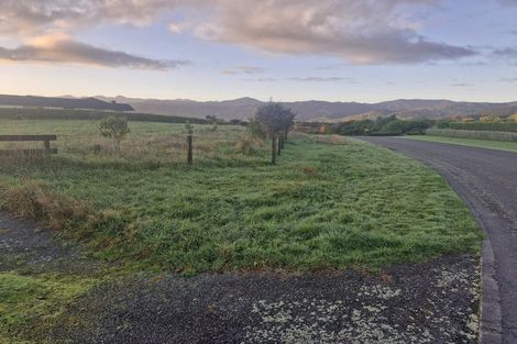 Photo of property in 48 Ohau Terraces, Ohau, 5570