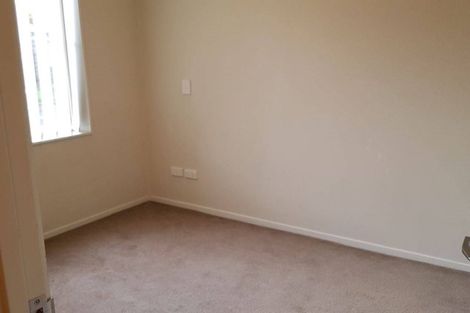 Photo of property in 43 Kirikiri Lane, East Tamaki, Auckland, 2013