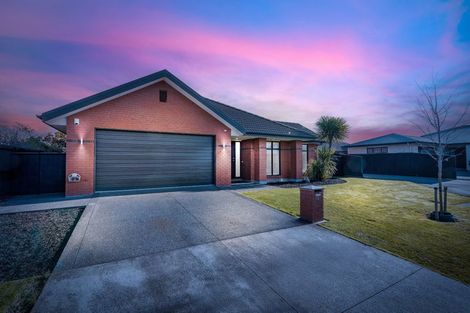Photo of property in 5 Wisteria Lane, Rangiora, 7400