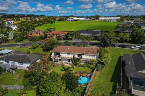 Photo of property in 59 Spence Road, Henderson, Auckland, 0612