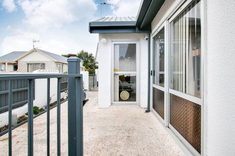 Photo of property in 2/249 Taradale Road, Pirimai, Napier, 4112