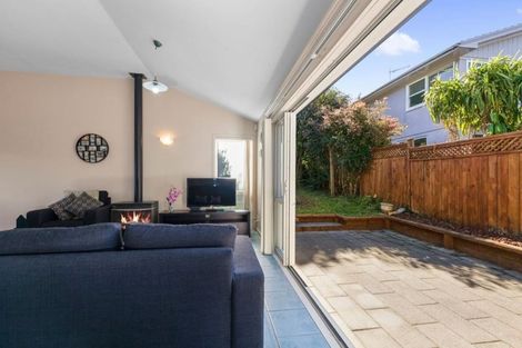 Photo of property in 1/13 Edgeworth Road, Glenfield, Auckland, 0629