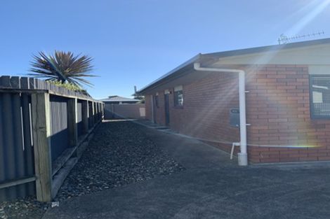 Photo of property in 28 Moa Street, Waikiwi, Invercargill, 9810
