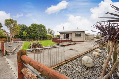 Photo of property in 10 Ouse Street, Rongotea, 4476