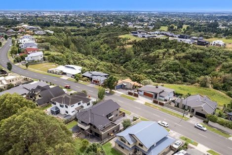 Photo of property in 52 Ruapehu Drive, Fitzherbert, Palmerston North, 4410