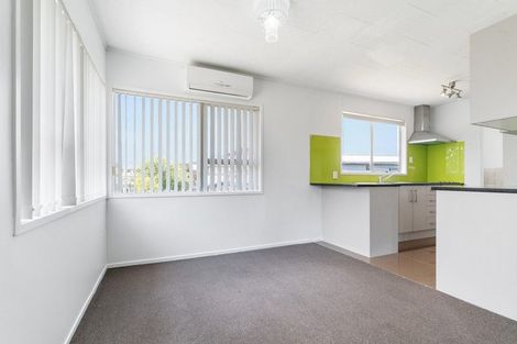 Photo of property in 58 Sharland Avenue, Manurewa, Auckland, 2102