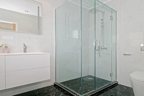 Photo of property in 5 Twin Parks Rise, Papakura, 2110