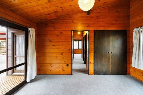 Photo of property in 5 Fernwood Place, Fitzherbert, Palmerston North, 4410