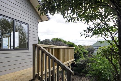 Photo of property in 4a Booth Crescent, Tuakau, 2121