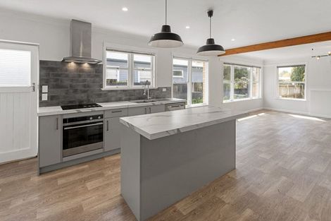 Photo of property in 86 Grey Street, Cambridge, 3434