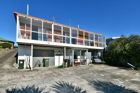 Photo of property in 8 Kathy Terrace, Stanmore Bay, Whangaparaoa, 0932