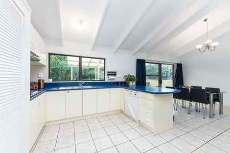 Photo of property in 14 Woodhouse Place, West Harbour, Auckland, 0618