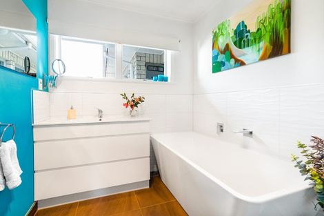 Photo of property in 48 Moana Road, Paraparaumu, 5032