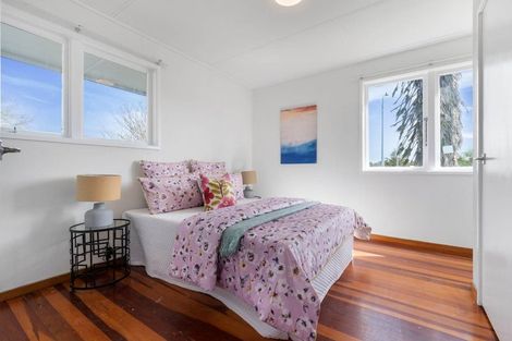 Photo of property in 35 Hamilton Drive, Waiuku, 2123