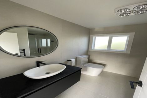 Photo of property in 11 Henry Blyth Lane, Greenhithe, Auckland, 0632