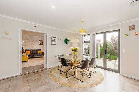 Photo of property in 14 Pearson Place, Paraparaumu, 5032