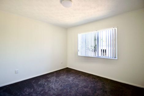 Photo of property in 1/64 Borich Road, Sunnyvale, Auckland, 0612