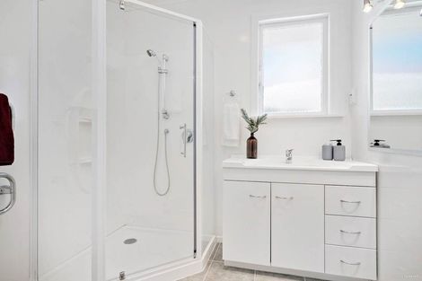 Photo of property in 1/3 Greenhill Crescent, Pakuranga, Auckland, 2010