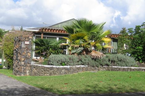 Photo of property in 14 Theodora Place, Mairangi Bay, Auckland, 0630