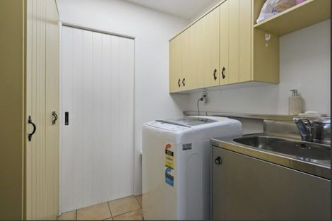 Photo of property in 25 Jordan Street, Island Bay, Wellington, 6023