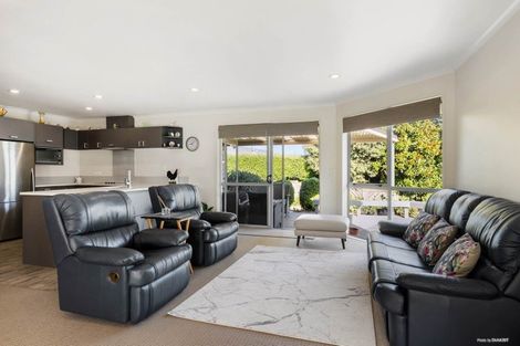 Photo of property in 13a Bayview Drive, Waiuku, 2123