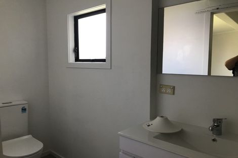 Photo of property in 47 Flat Bush Road, Clover Park, Auckland, 2023