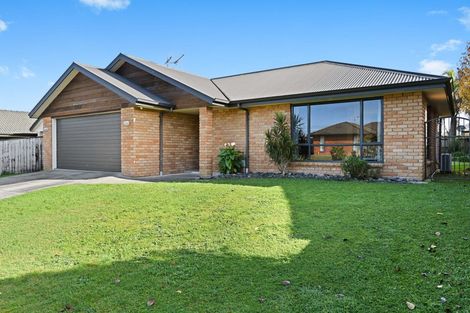 Photo of property in 4 Azure Place, Huntington, Hamilton, 3210