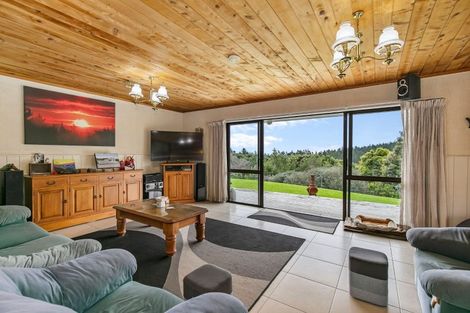 Photo of property in 95 Cherrington Road, Clevedon, Papakura, 2582