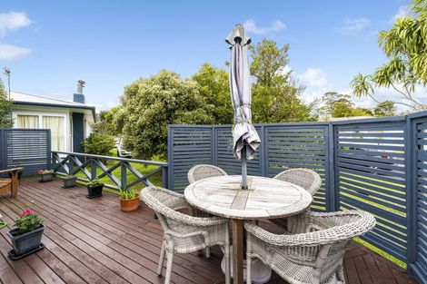 Photo of property in 4 Glen Norman Avenue, Henderson, Auckland, 0610