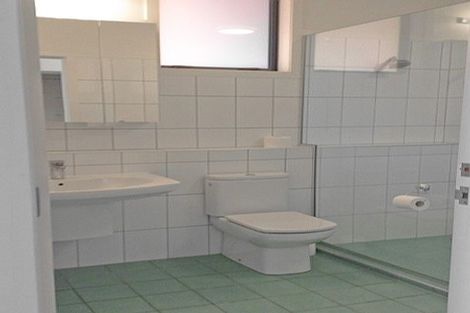 Photo of property in 222 Oriental Parade, Oriental Bay, Wellington, 6011