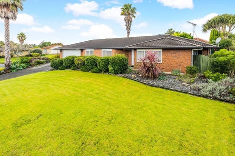 Photo of property in 20 Lothian Brae, Wattle Downs, Auckland, 2103