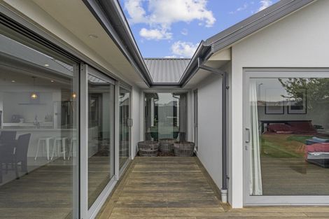 Photo of property in 129 Aviemore Drive, Highland Park, Auckland, 2010