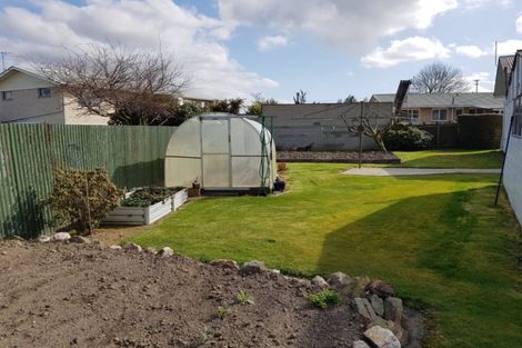 Photo of property in 2 Anderson Street, Stirling, 9231