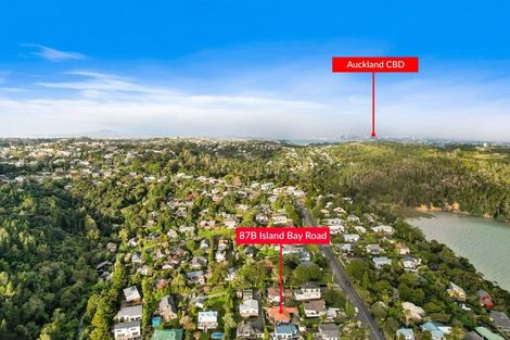 Photo of property in 2/87 Island Bay Road, Beach Haven, Auckland, 0626