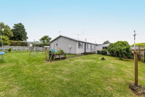 Photo of property in 5 Old South Road, Okato, 4335