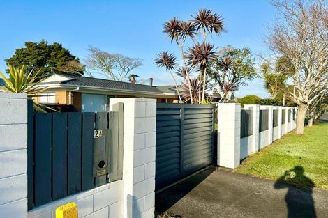 Photo of property in 2 Edmund Hillary Avenue, Papakura, 2110