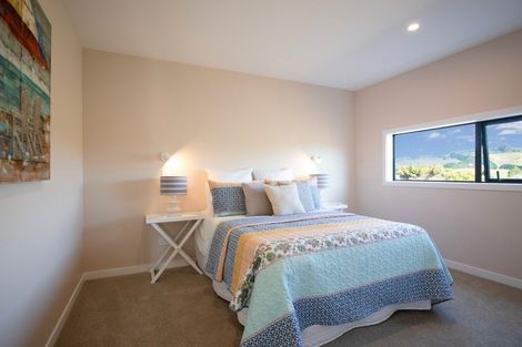 Photo of property in 11 Kapokapowai Street, Raglan, 3225