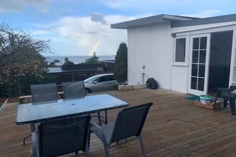 Photo of property in 2/36 Masterton Road, Rothesay Bay, Auckland, 0630