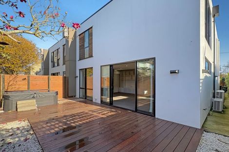 Photo of property in 32a Hewitts Road, Merivale, Christchurch, 8014